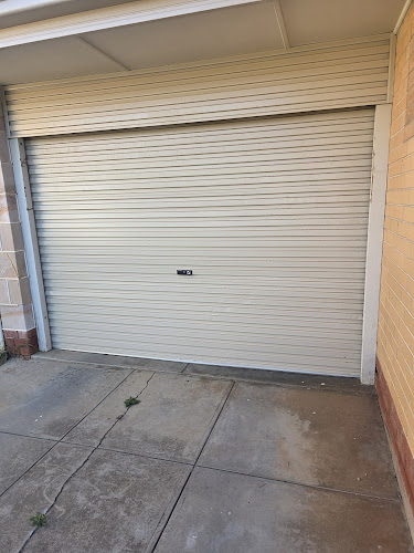 Kethas Garage Doors Repairs & Wholesale Suppliers in Cavan
